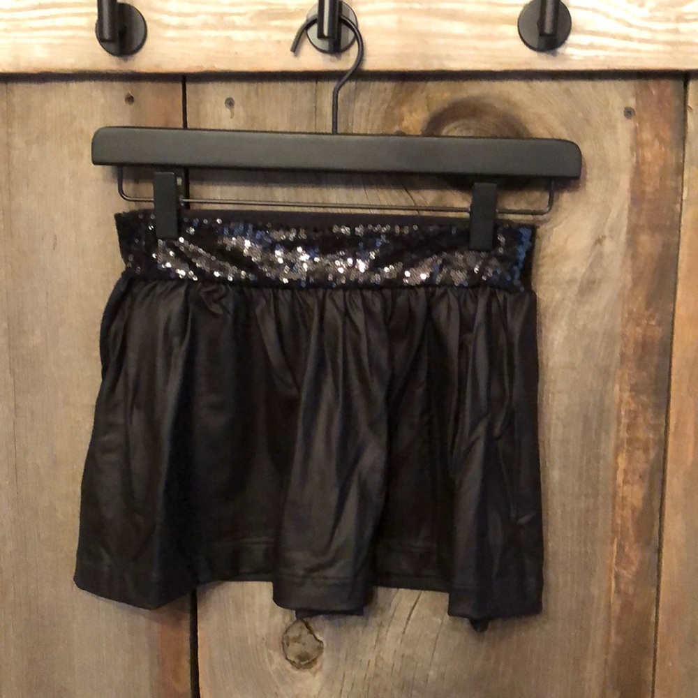 BONGO Black Pleather Sequin Skirt Size Medium 7 8